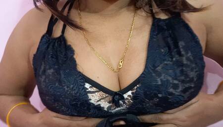 Indian Housewife Kamana Giving Blowjob to Her Husband