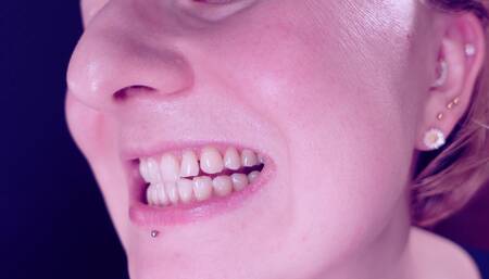 Eating Chewing Fetish: Giantess Vibes. No Chances for Little Jelly Teddybears! Arya Grander