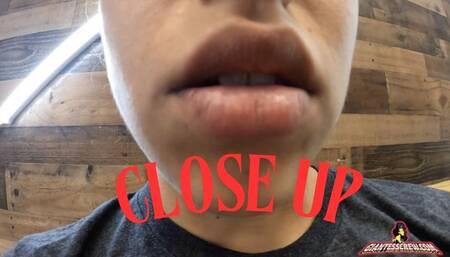 Giantess Crew - Bella - close up