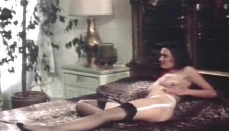 Classy French Ladies Cumswaping After Threesome