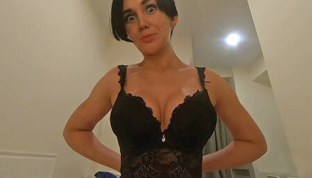 Do You Think I Have Fake Boobs?! I Easily Persuade a Naive Stepmom to Creampie