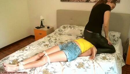 SHE KNOWS TOO MUCH (WMV facesitting full)