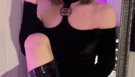 Goth transdomme smokes and masturbates