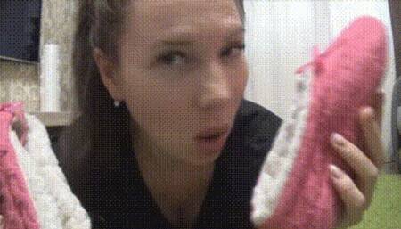 You jerk off on my smelly slippers sf