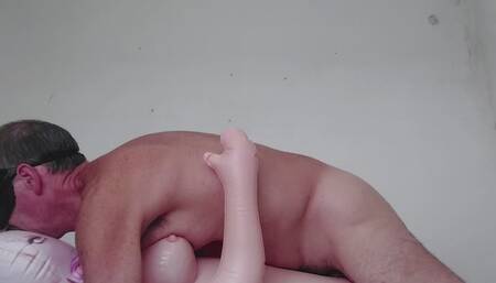 Inflatable doll sex