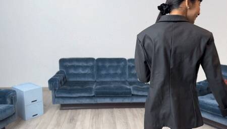 Eleonore reveals her hidden passion to Mayla