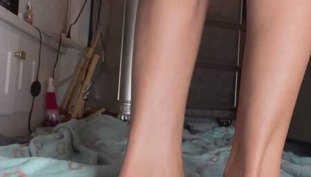 Goddess Yemayá showing off her sexy pink soft size 13 soles wrinkles and arches pretty blueberry toes