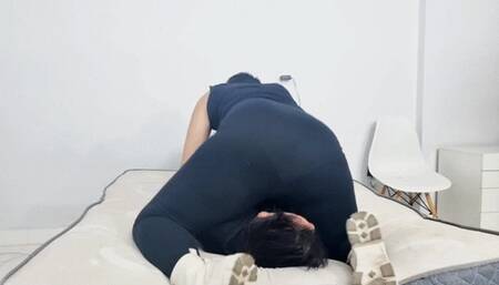 Asian Goddess face sitting Control Part 2 By KIARA and Daniel Santiago Cam By Aline Full hd