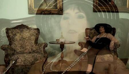 YOUNG MAID DEVOTED FOR LESBIAN GRANNY