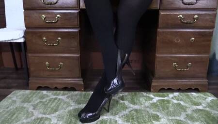 Campaign Director Gets Tied Up! wmv