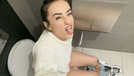 Ugly behavior in a public toilet wmv