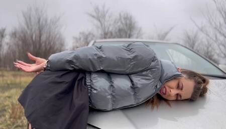 Arrest of the villainess in sanitary napkin (custom video)