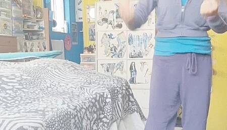 Giantess Humps Bed to make Earthquake