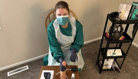 GLOVED INTAMACY COACH JOI