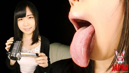 Ena YUZURIHA's Self-Portrait of Tongue and Mouth