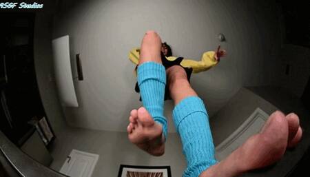 DIVA 's pure trampling and stomping POV! BIG FEET CRUSH VIEWS! - MOV