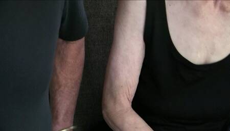 Lilly and the videographer, muscle play