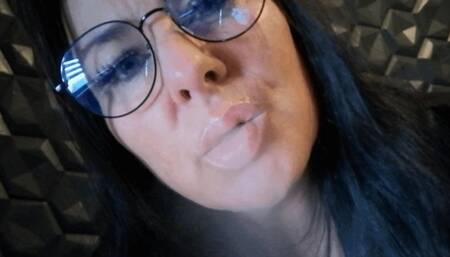 Vaping & Spitting - Close Up