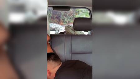 El Profesor Pervertido Me Saca De La Universidad Para Darme La Leche En Publico En Su Automovil
