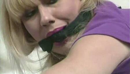 Gretas Intruder Clip Two 640x480 wmv