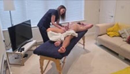Masseuse Showed Me What Her Real Skills Are