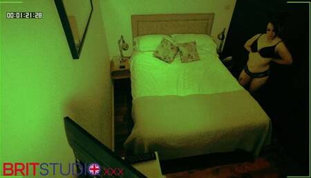 Voyeur: Couple Fucking in Air BnB