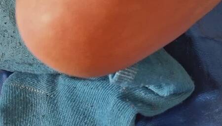 Sock Removal revealing dry feet