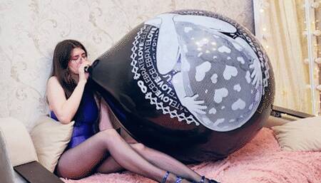 Cosette BTP's black printed Olympic 45'' balloon - 1080p