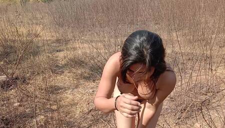 Beautiful Real Indian Kamini Bhabhi Getting Naked in Jungle