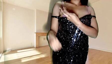Desi Bhabi Open Body on Camera