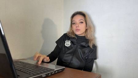 The incredible plan for escaping Savannah helped by cop Monique