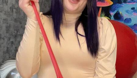 Val looner play with big red balloons