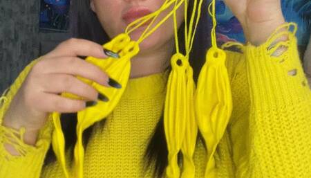 hot poping yellow punchballoons