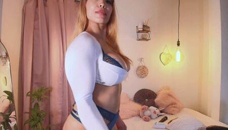 Brenda Biceps Long Sleeves Flexing Video with Pumped Biceps (original audio)