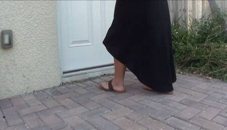 Some sexy feet for you to worship