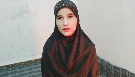 Muslim Bhabhi Solo