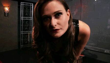 Selfie For Her Stepmom: Dildo Fucking in Leather! HD