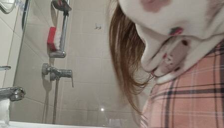 I Wash in the Shower Peeping My Head Worship the Butt