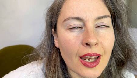 her sexy eyes roll and crossed mo2