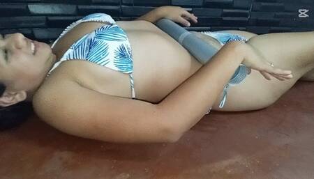 Trampling my girlfriend crushes my belly