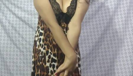 Desi Bhabhi Maida Pailla