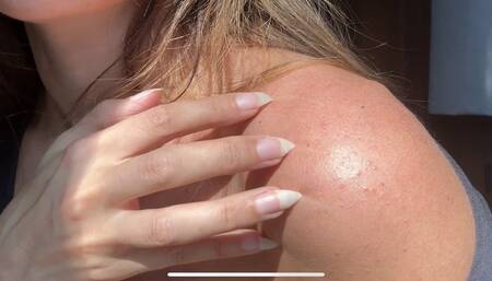 Scratching your back with my natural long nails