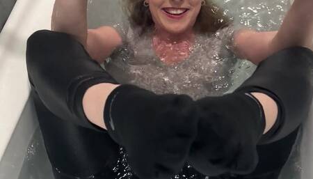 Mandi-Shower, Smokes and Tubs