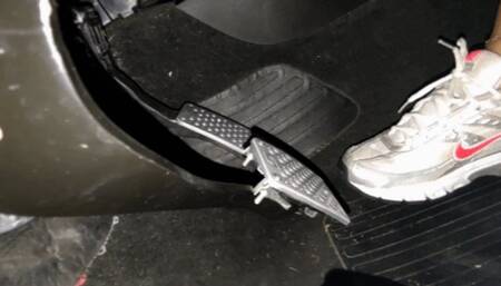 Nike Initiator Flooring 2