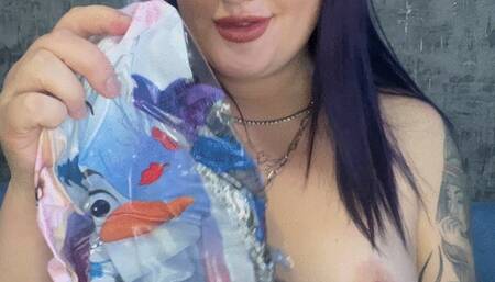 Pop condom and nacked ride on beachball