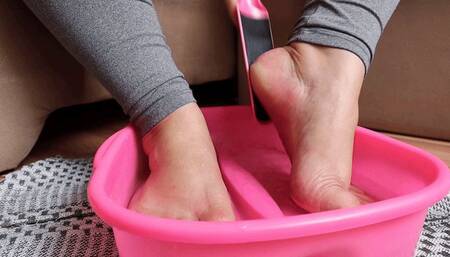 Dolce Amaran FeetCare vid compilation - TOES - SOLES -WATER- FEET DUST -OIL CREAM - BAREFOOT - WET - FRENCH NAILS