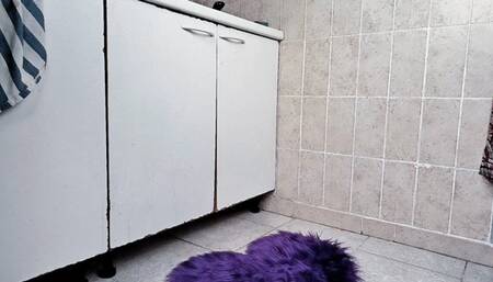 Buttcrack - the Step-mom and the plumber