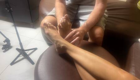 Foot Massage For Asian Goddess | 720p