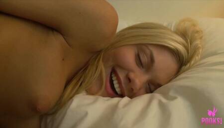 Lovely sweet thing's dildo video