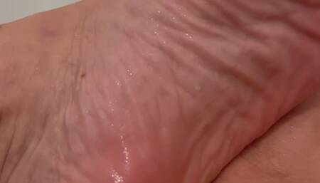 Bath time with my pink toe nails